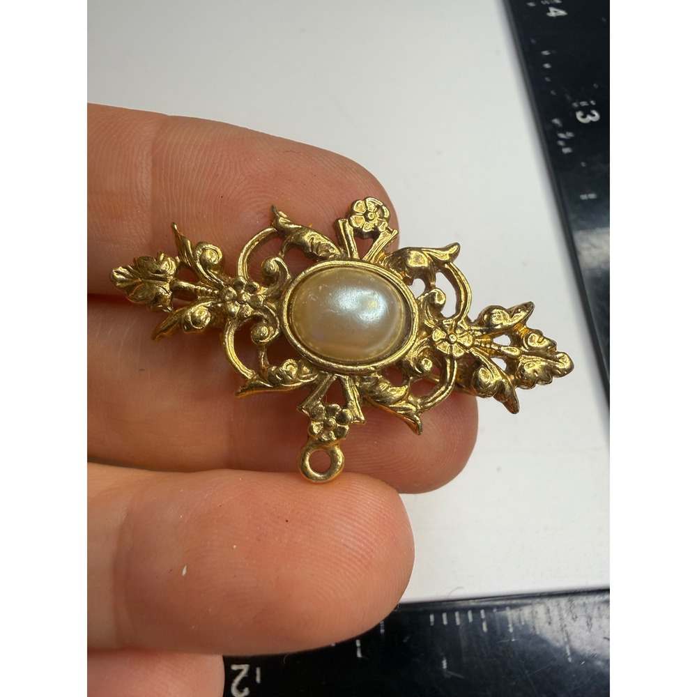 Vintage Gold Tone Faux Pearl Ornate Floral Scroll Brooch Pendant Pin
